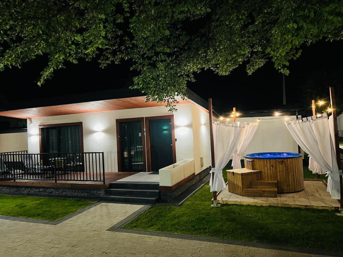 Wrzos Resort & Wellness **** Domki Caloroczne Венгерска-Гурка Экстерьер фото