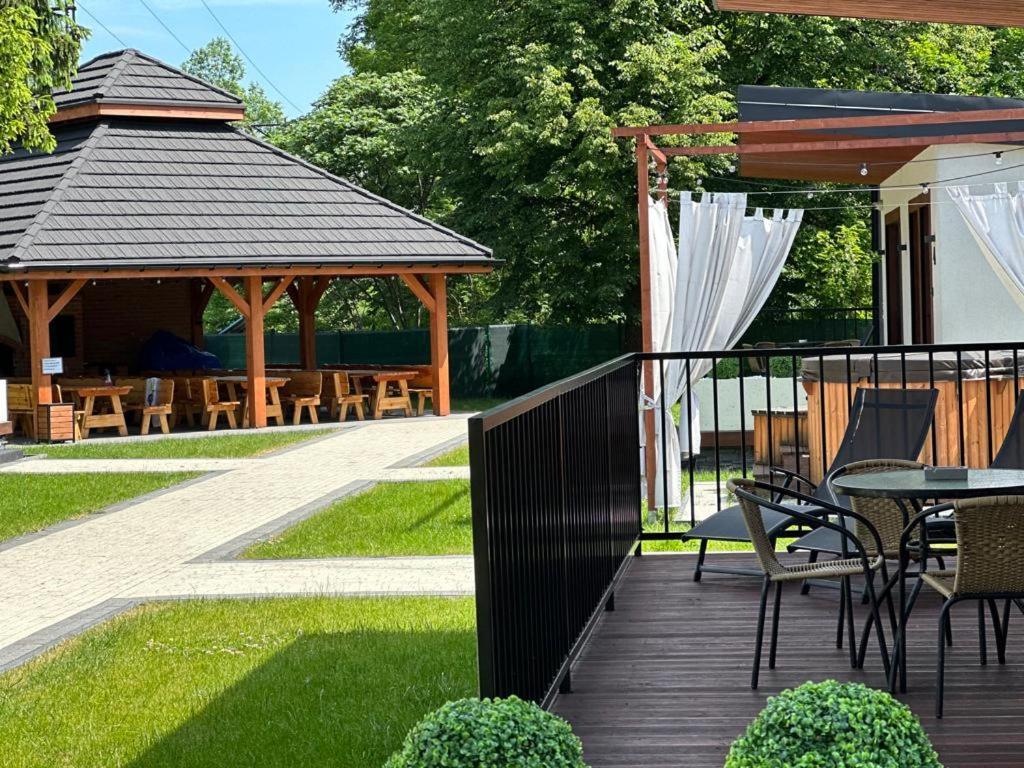 Wrzos Resort & Wellness **** Domki Caloroczne Венгерска-Гурка Экстерьер фото