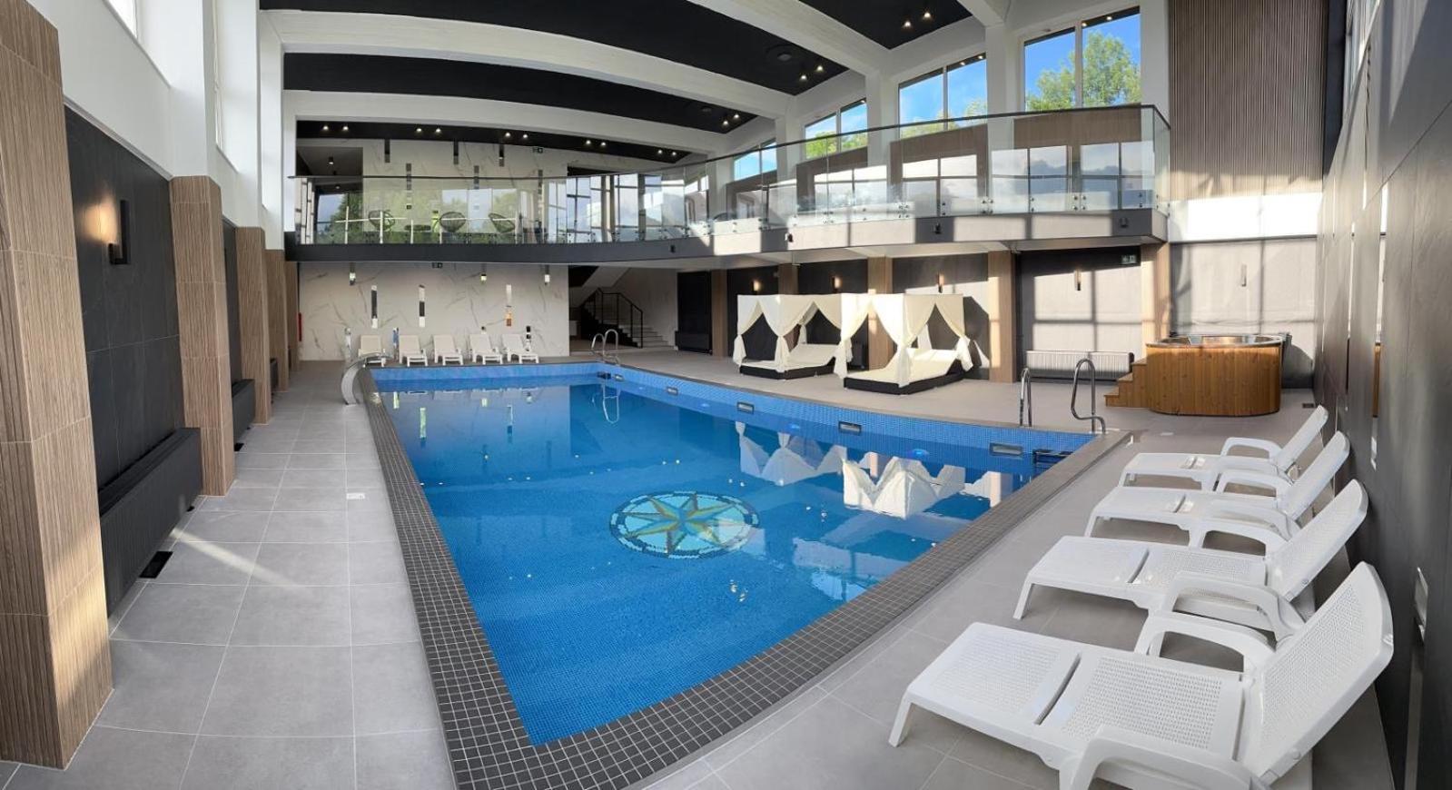 Wrzos Resort & Wellness **** Domki Caloroczne Венгерска-Гурка Экстерьер фото